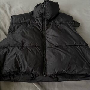 SHEIN Black Quilted Insulated Vest